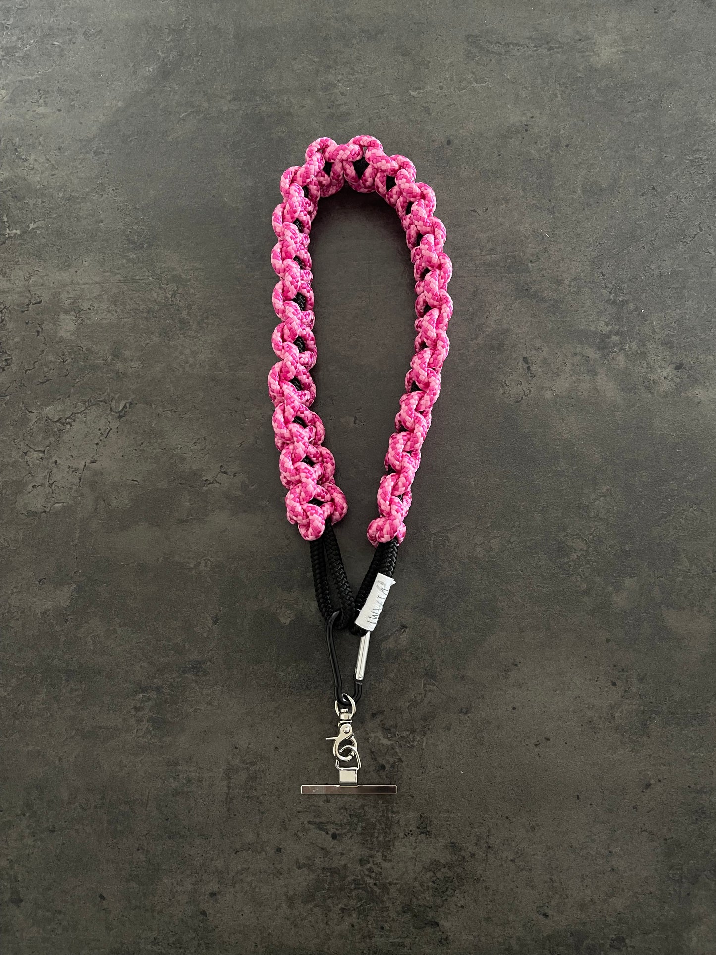 La dragonne de téléphone