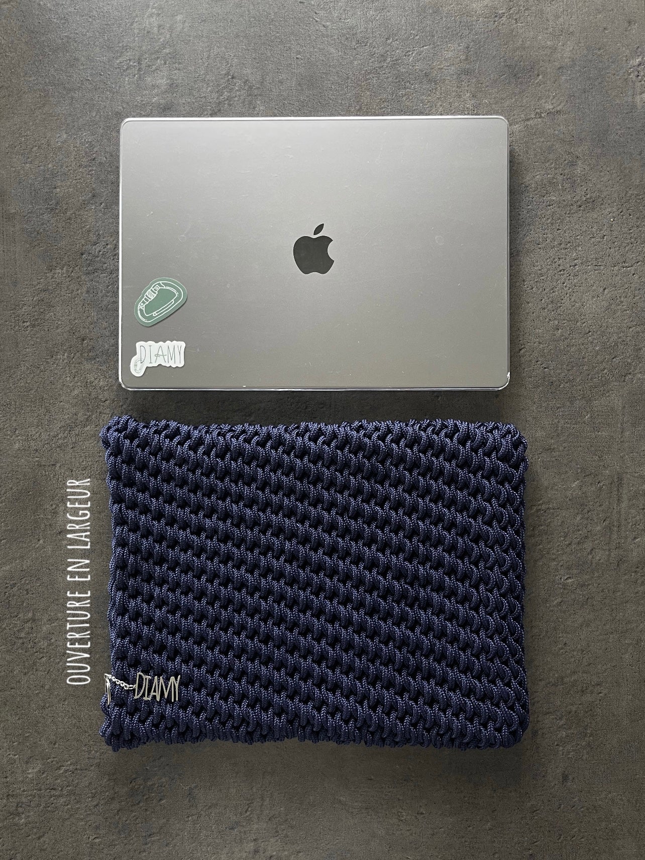 L’étui (tablette ou ordinateur)