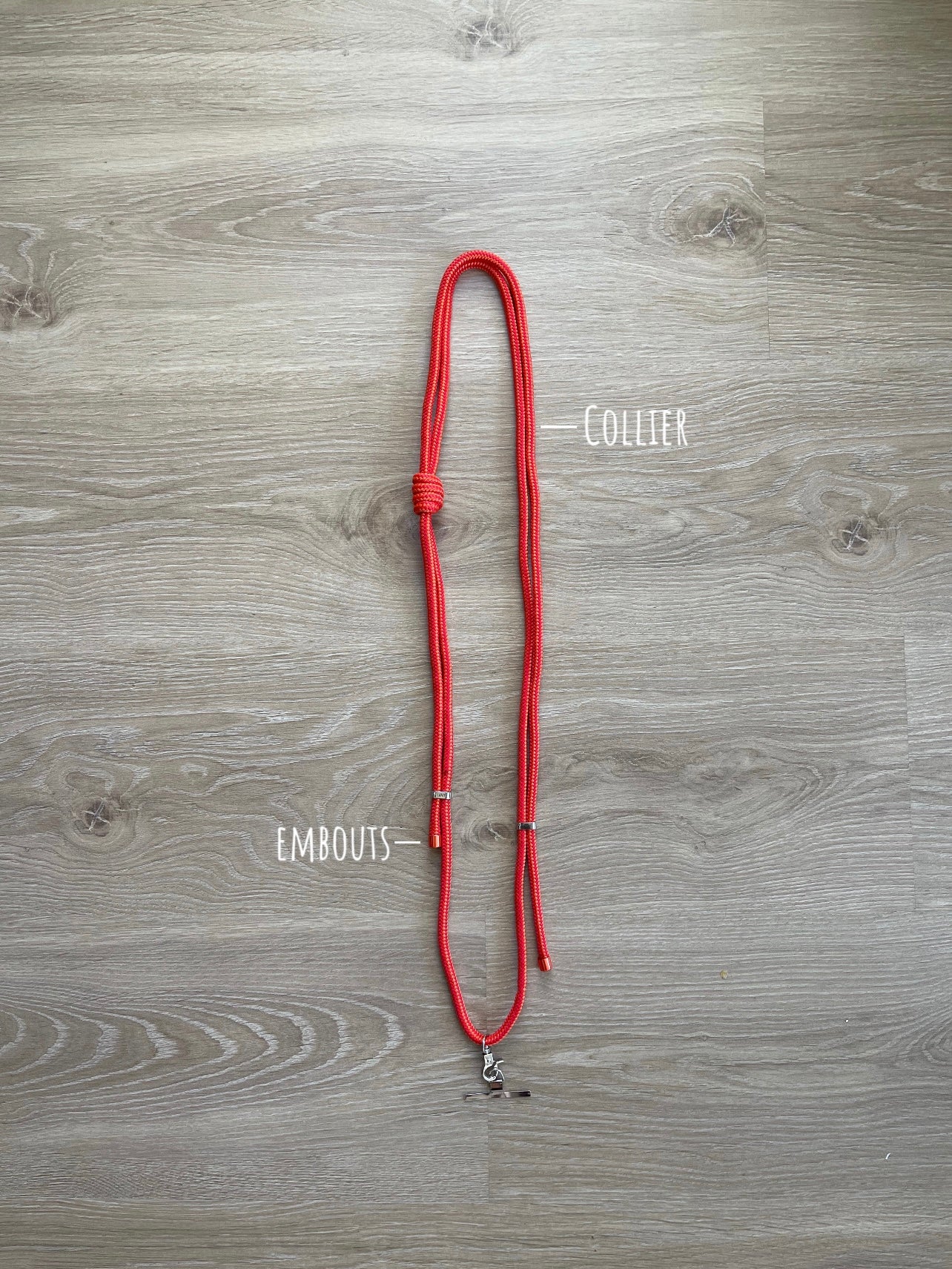 Le collier de téléphone