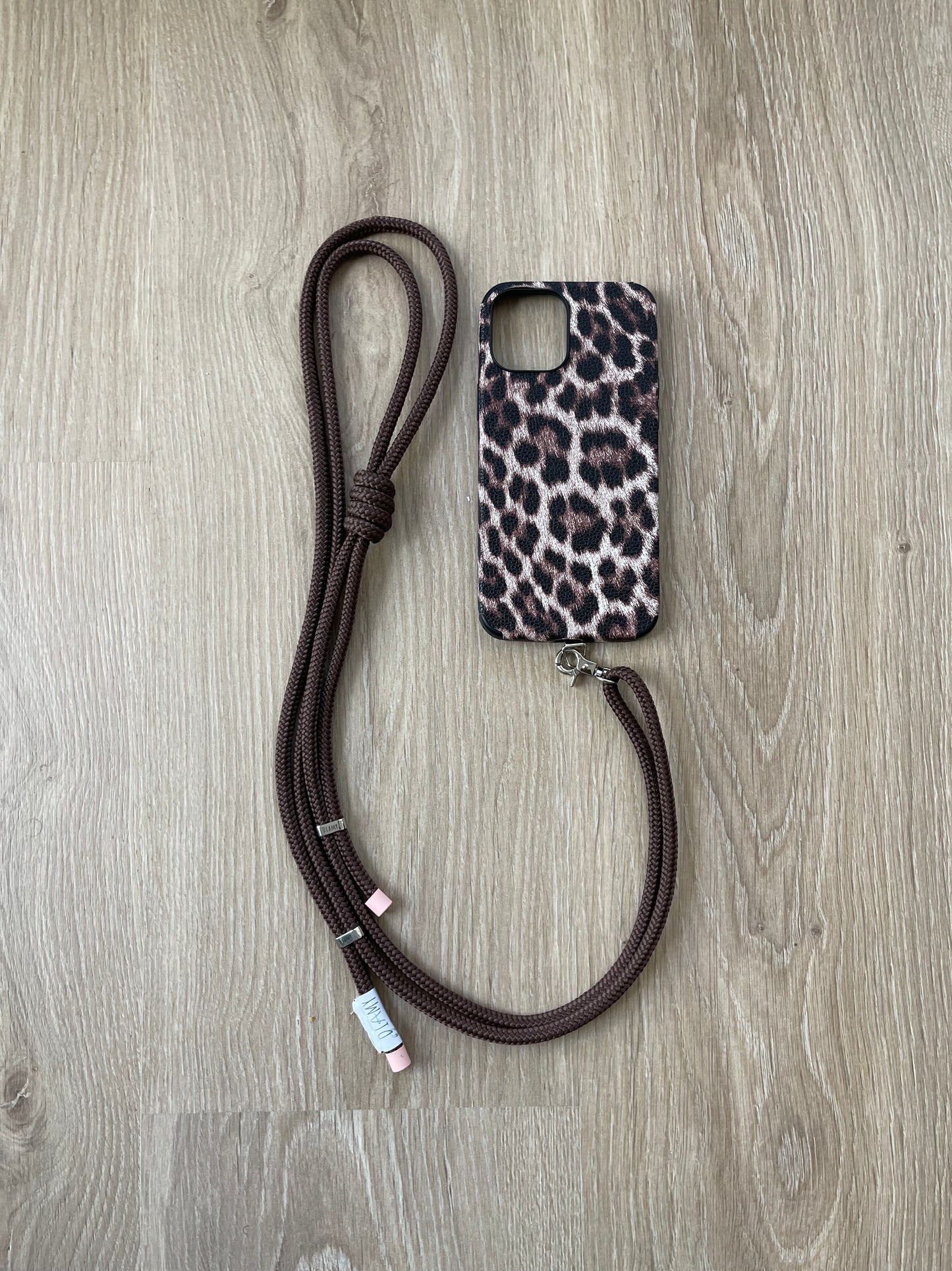 Le collier de téléphone