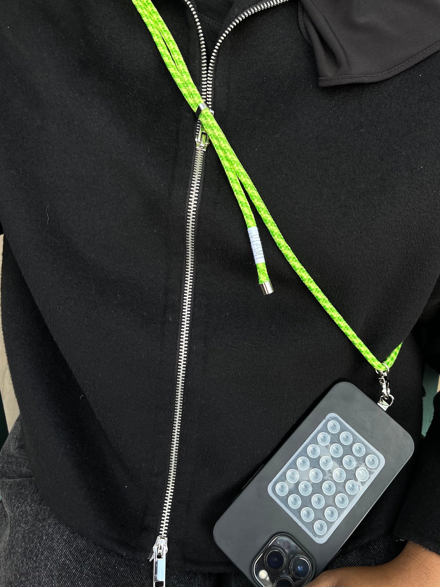 Le collier de téléphone