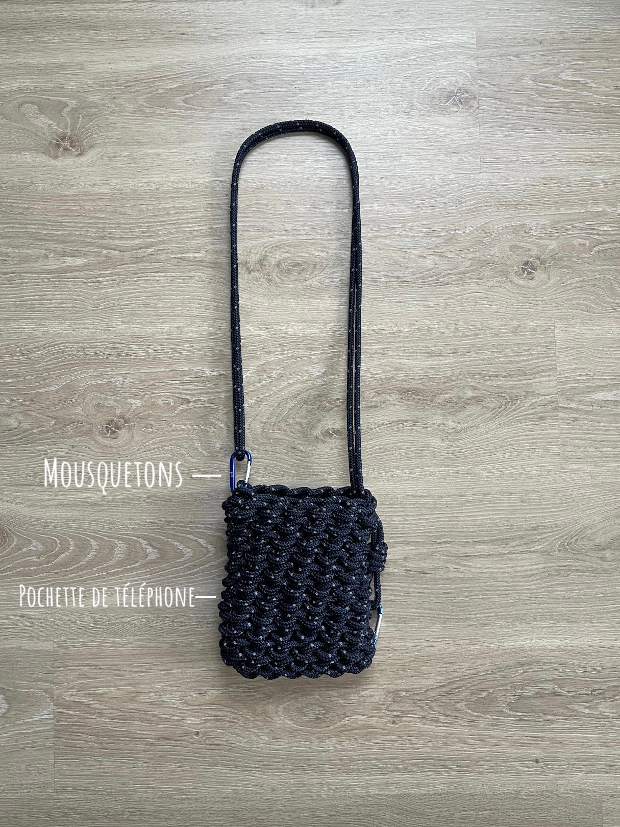 La pochette de téléphone - Homme