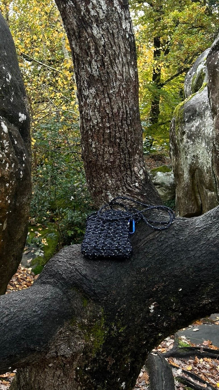 La pochette de téléphone - Homme