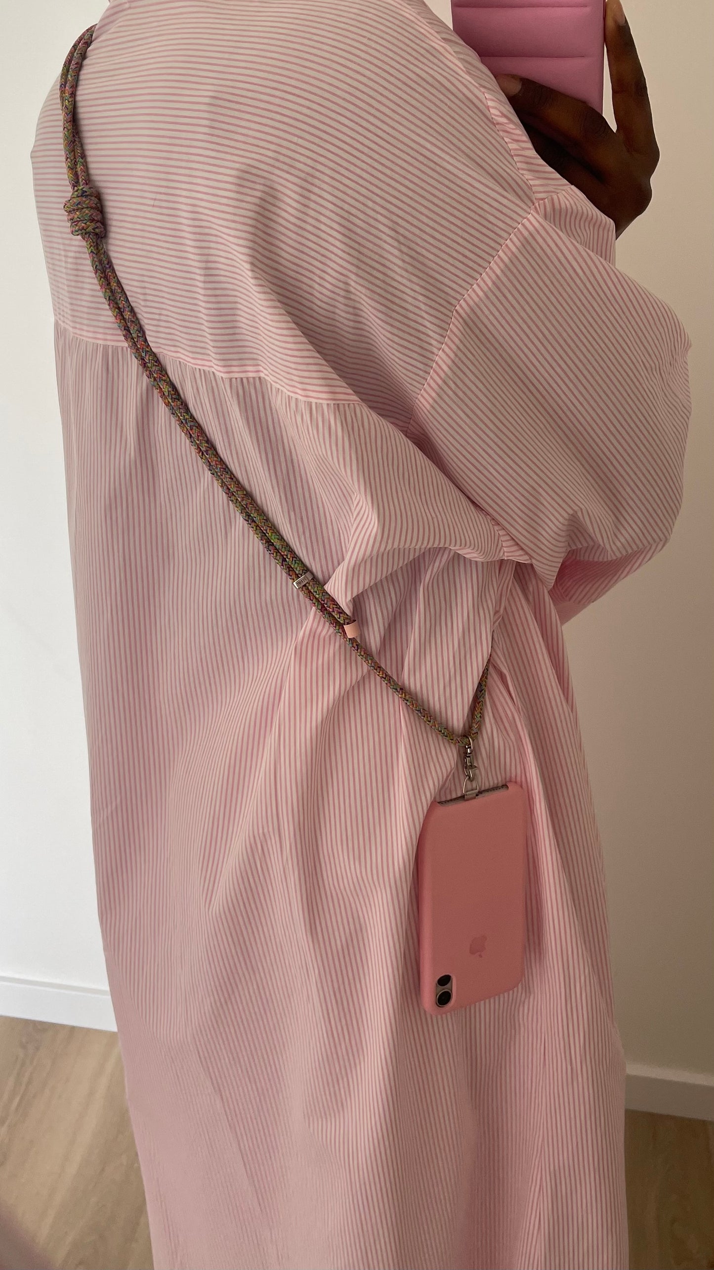 Le collier de téléphone
